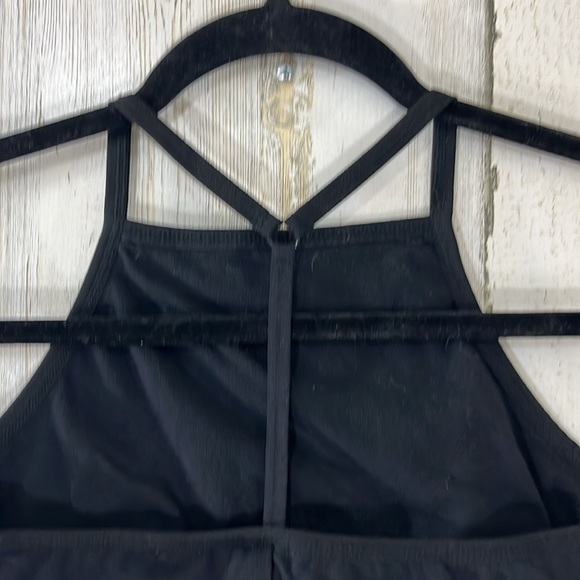 Spencer’s Y Back Crop Sports Tank Top Size Medium LOVE Rainbow LGBTQ - Picture 5 of 9